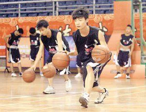 为什么篮球教练要重视球员的心态建设_0